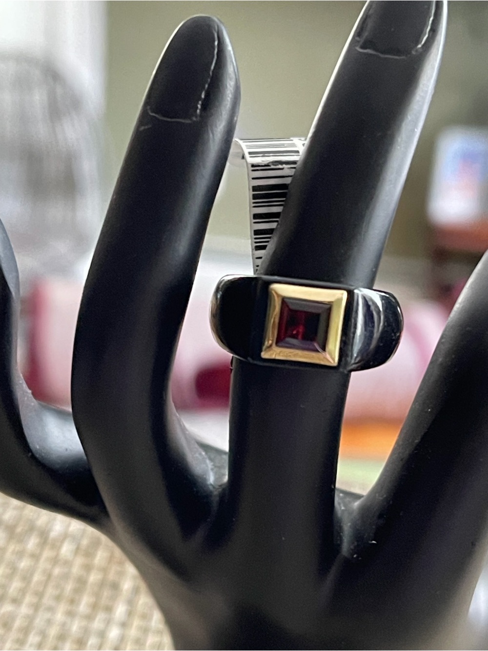 NWT Ring BLACK JADE 14k Gold & Princess Cut Garnet Size 6 Never Worn - Picture 2 of 10